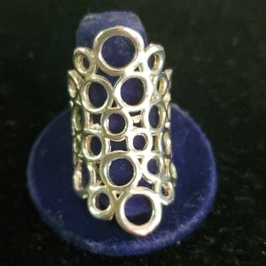 Women's fashion ring